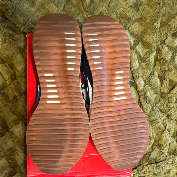 New Balance Vibrant Blue Running Shoes - Picture 9 of 14